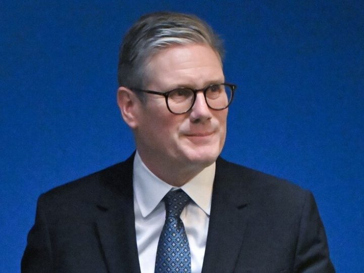 ستارمر ناقش مع ترامب مسألة “كبح” روسيا في أقصى الشمال