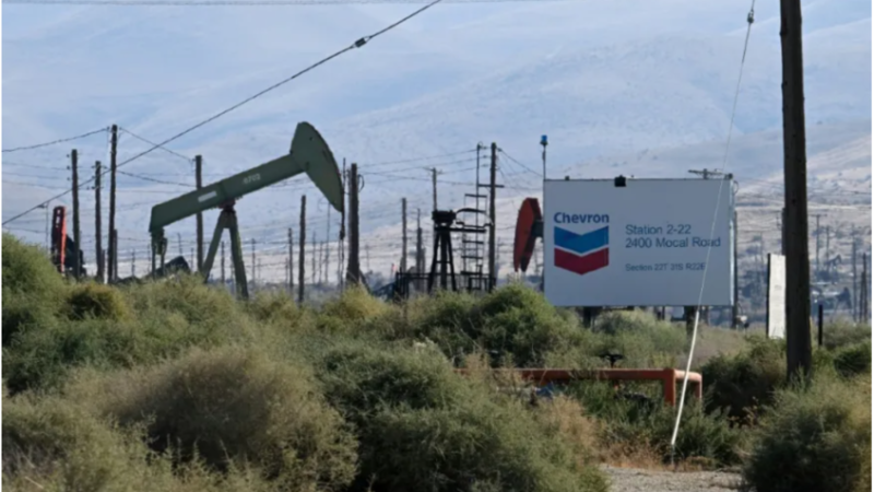 وكالة: 3 سفن محملة بالنفط الفنزويلي تتجه إلى الولايات المتحدة