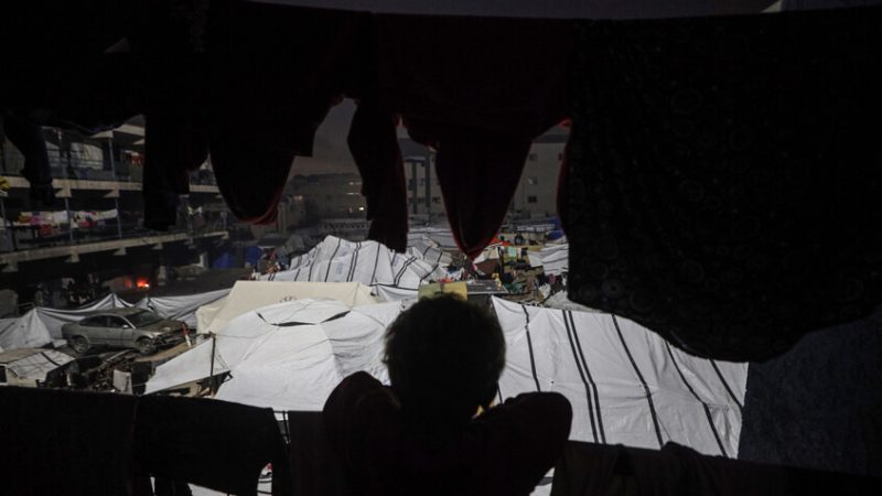 الجيش الإسرائيلي: توجيه ضربات دقيقة لمواقع تابعة لحماس جنوب وشمال غزة