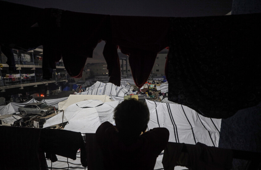 الجيش الإسرائيلي: توجيه ضربات دقيقة لمواقع تابعة لحماس جنوب وشمال غزة