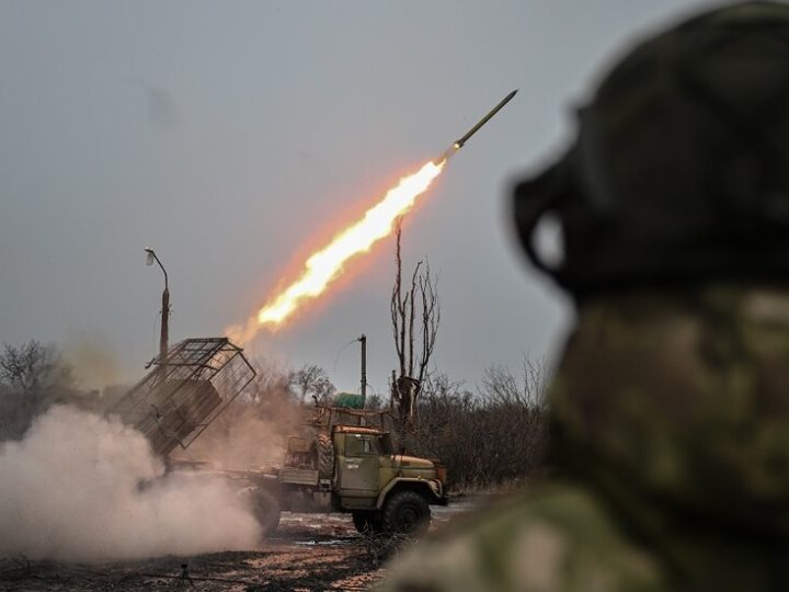 الدفاع الروسية تعلن تحرير بلدة هامة في زابوروجيه وتكشف حصاد الأسبوع للعملية العسكرية الخاصة