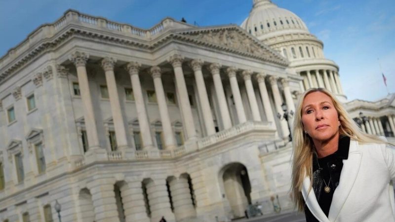 تايلور غرين تتهم “أكسيوس” بنشر “أكاذيب خطيرة”