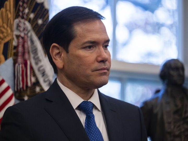 روبيو: الولايات المتحدة تدعم الشعب الشجاع في إيران