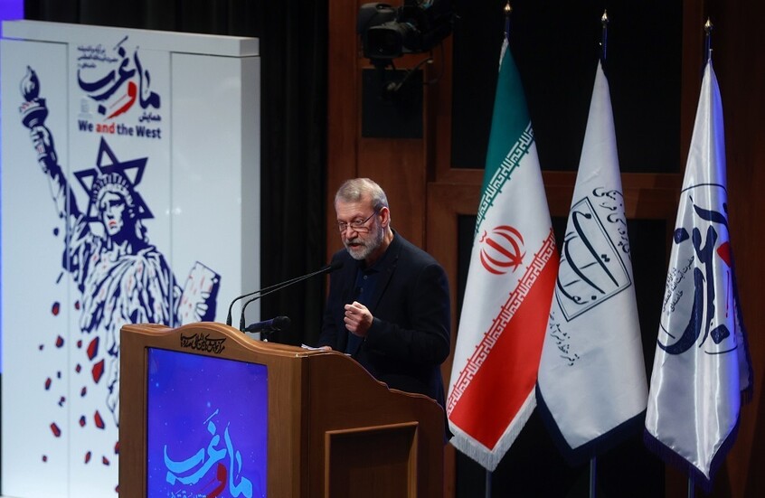 أمين مجلس الأمن القومي الإيراني: نحن في خضم حرب ولا سلام ولا وقف لإطلاق النار