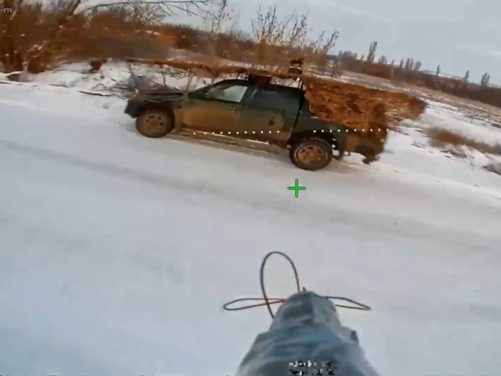 الدفاع الروسية تبث مشاهد لعمل وحدات الطائرات المسيرة ضد العدو