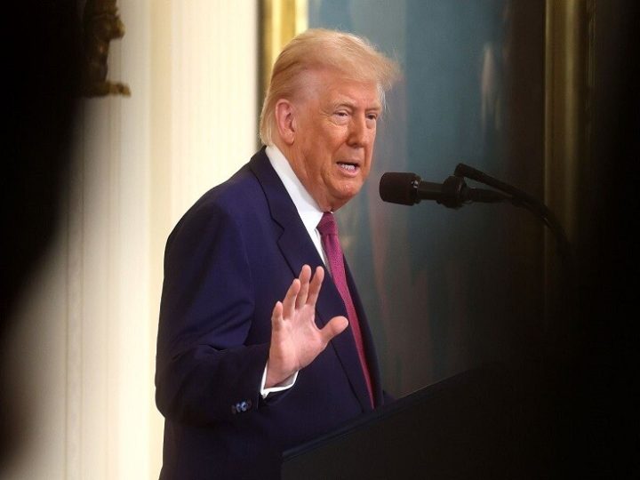 “وول ستريت جورنال”: مسؤولون في إدارة ترامب يناقشون احتمال شن هجوم على إيران