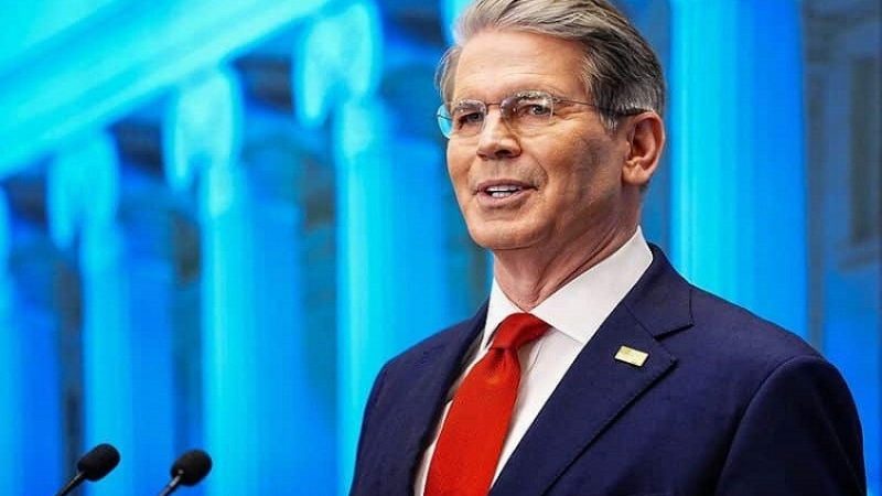 وزير الخزانة الأمريكي يعلن قرب رفع العقوبات عن فنزويلا