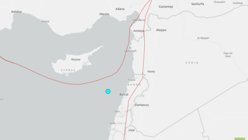هزة أرضية تضرب بيروت
