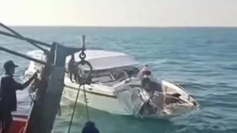 مقتل سائحة روسية وإصابة 21 آخرين في حادث تصادم بحري في تايلاند (فيديو)