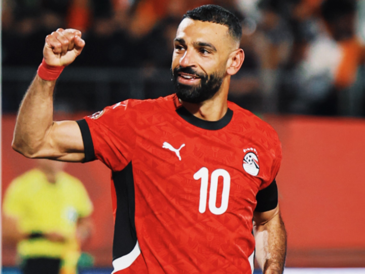 “هل ما زال هو المشكلة”؟.. ردود أفعال جماهير ليفربول بعد تألق محمد صلاح أمام كوت ديفوار (صور)