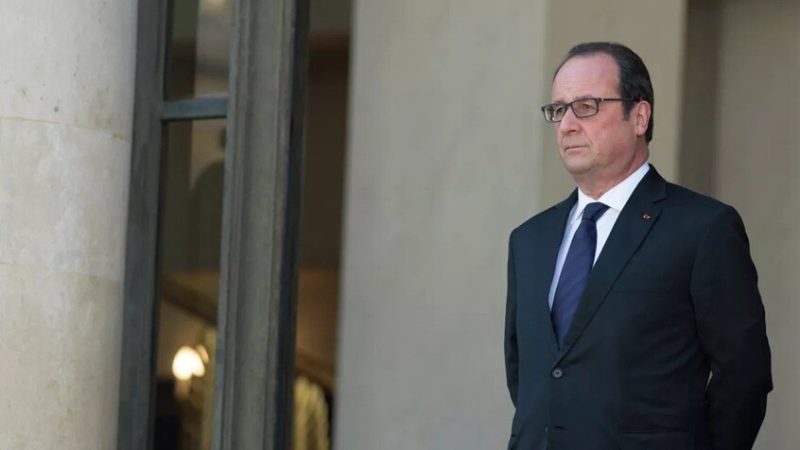 رئيس فرنسا السابق: أي عملية أمريكية عسكرية ضد غرينلاند تعني “نهاية الناتو”