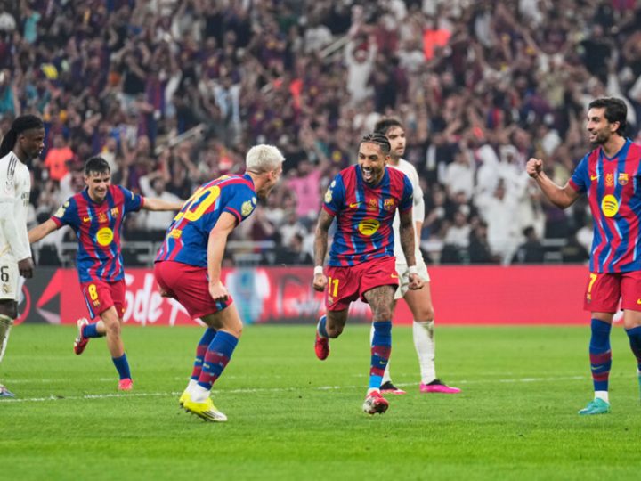 برشلونة يهزم ريال مدريد ويتوج بكأس السوبر الإسباني (فيديو)