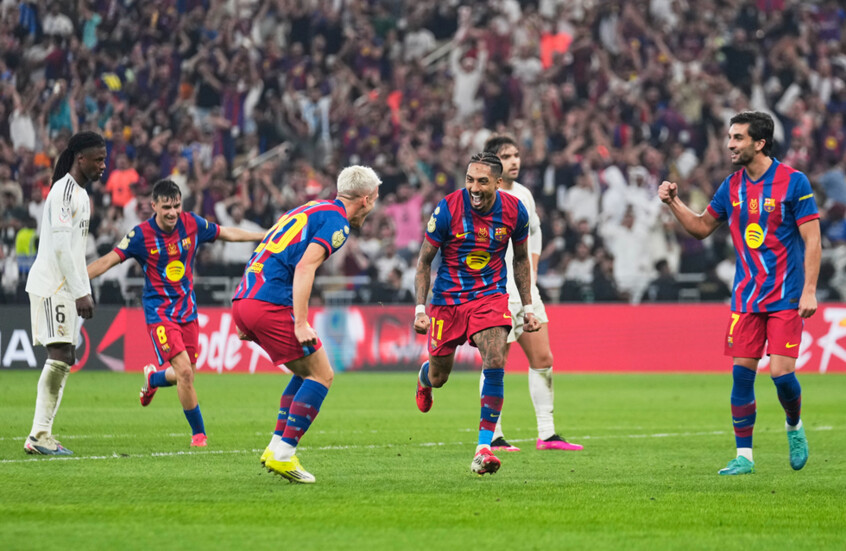 برشلونة يهزم ريال مدريد ويتوج بكأس السوبر الإسباني (فيديو)