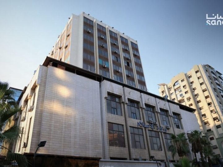 اختراق موقع الوزارة السورية للإعلام ورفع علمي “قسد” وكردستان (صورة)