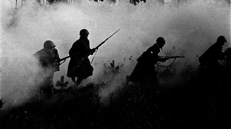 “شرارة” كسر الطوق عن “لينينغراد”