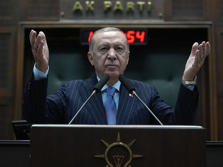 أردوغان يعرب عن قلقه من تراجع النمو السكاني ويحذر من تداعيات ديموغرافية مقلقة