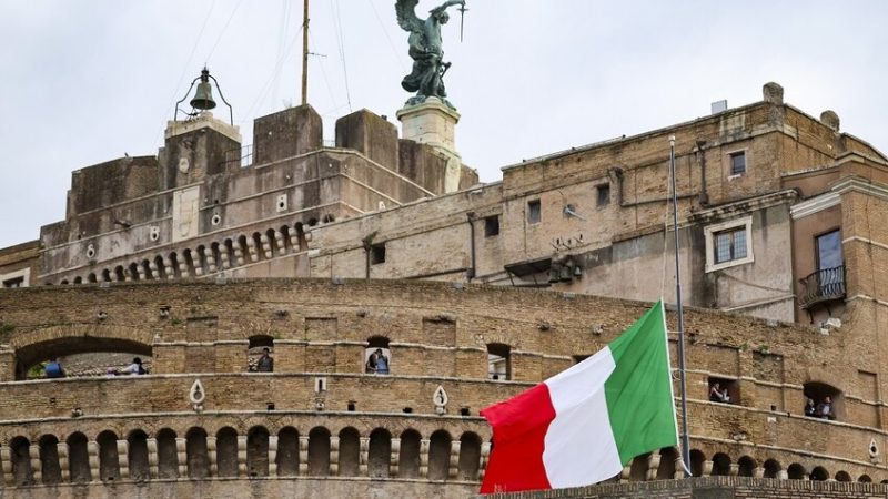 بلدة إيطالية تدق ناقوس الخطر إثر موجة غامضة من الوفيات