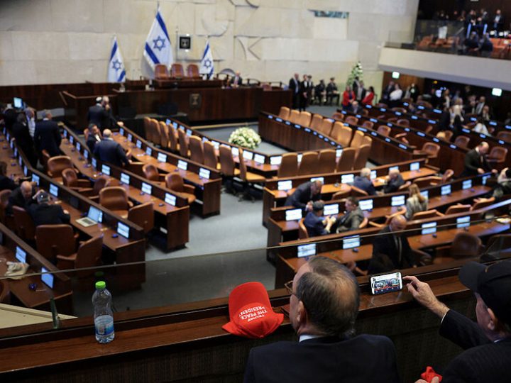 إسرائيل.. طرح صيغة نهائية لقانون إعدام الأسرى الفلسطينيين على الكنيست