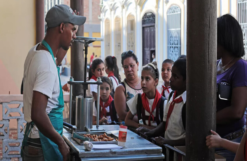“بلومبرغ”: كوبا مهددة بنقص الغذاء جراء سياسة ترامب