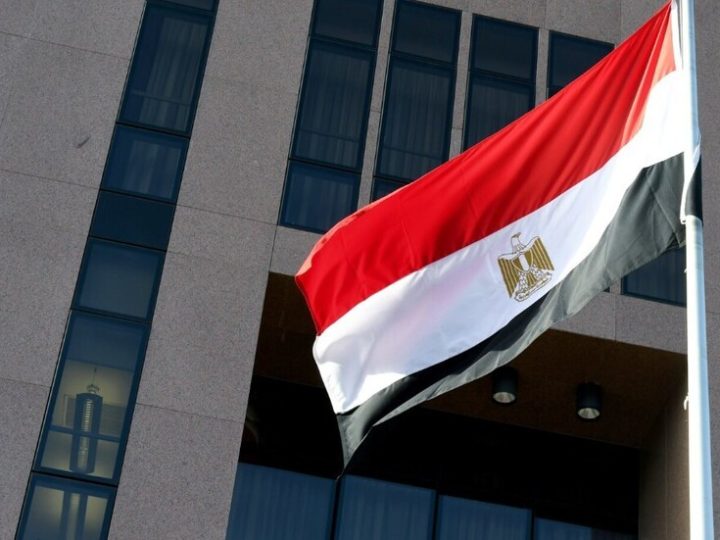 أول تعليق مصري رسمي على تصنيف الولايات المتحدة للإخوان كيانا إرهابيا