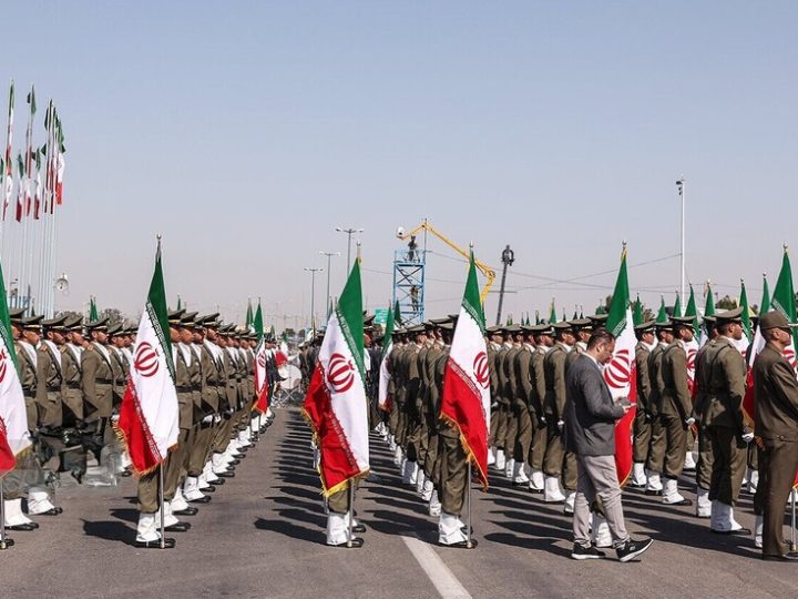 فصيل كردي يزعم السيطرة على قاعدة للحرس الثوري غرب إيران