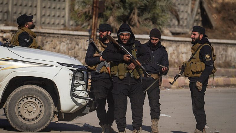 معركة حلب بين دمشق و”قسد”: انهيار مبدأ التفاوض أم قواعد جديدة له؟