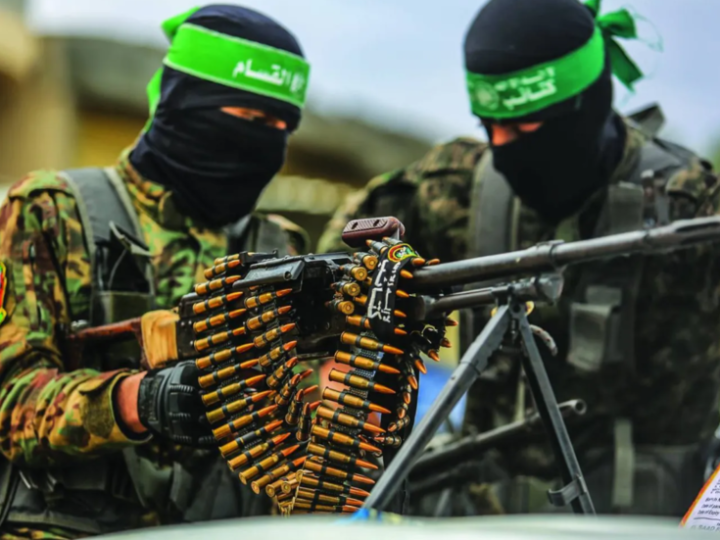 “أكسيوس”: واشنطن ترجح استعداد “حماس” لنزع سلاحها في المرحلة الثانية من اتفاق غزة