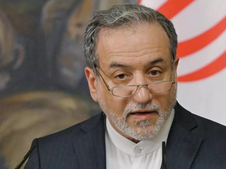 عراقجي يتهم واشنطن وتل أبيب بتسليح “عناصر إرهابية” خلال اتصال مع أمين عام الأمم المتحدة