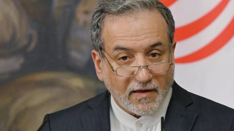 عراقجي يتهم واشنطن وتل أبيب بتسليح “عناصر إرهابية” خلال اتصال مع أمين عام الأمم المتحدة