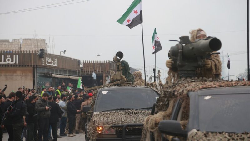 الدفاع السورية: انشقاق عدد من عناصر “قسد” على جبهة دير حافر