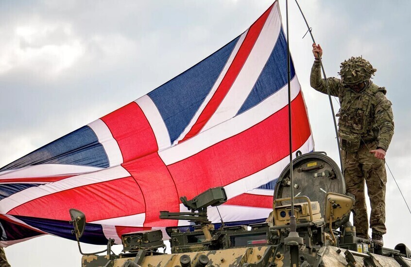 البحرية البريطانية تتدرب في النرويج على مواجهة روسيا