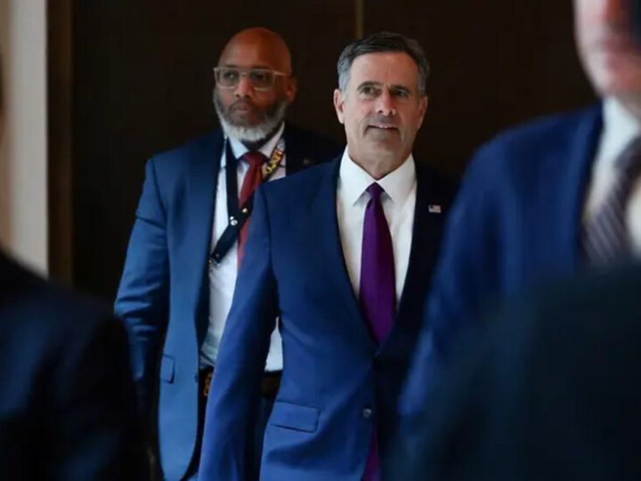 مدير CIA يزور كاراكاس ويلتقي نائبة مادورو