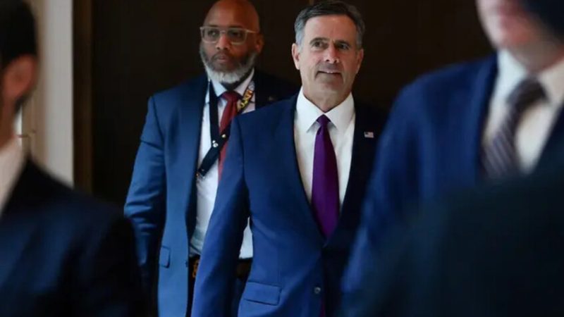 مدير CIA يزور كاراكاس ويلتقي نائبة مادورو