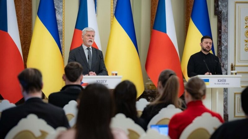 الرئيس التشيكي: يتوجب على أوكرانيا تقديم تنازلات قاسية من أجل السلام