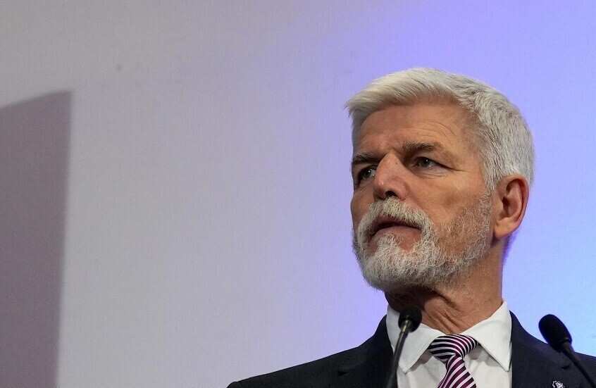 رئيس التشيك يعد بتزويد أوكرانيا بطائرات لتدمير الطائرات المسيرة