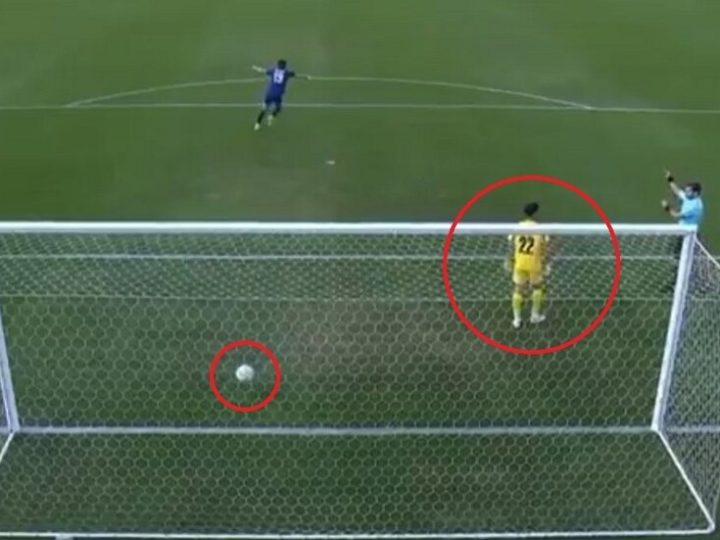 “طارت في الهواء”.. حارس مرمى الأردن يتفاجأ بهدف غريب بعد تصديه لركلة ترجيحية  (فيديو)