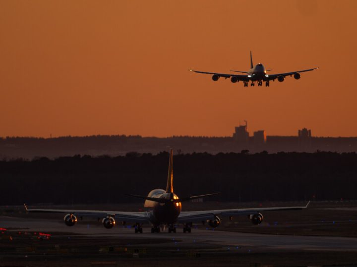 وكالة سلامة الطيران الأوروبية توصي بتجنب المجال الجوي الإيراني