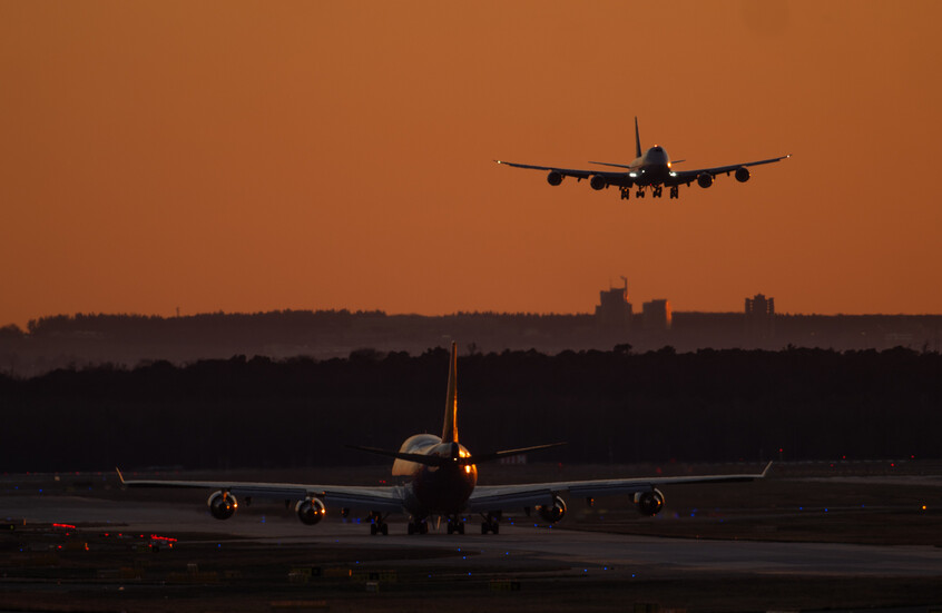 وكالة سلامة الطيران الأوروبية توصي بتجنب المجال الجوي الإيراني