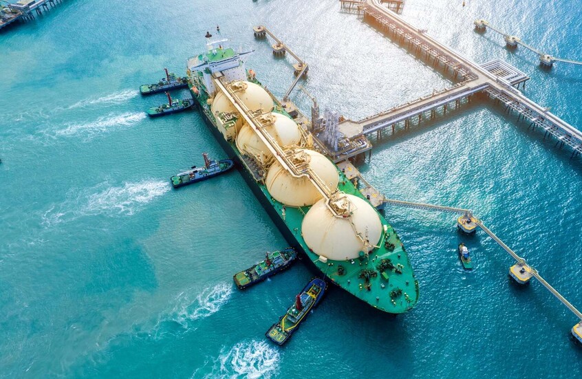 لأول مرة في تاريخها…فنزويلا تعلن توقيع عقد لتسويق الغاز المسال