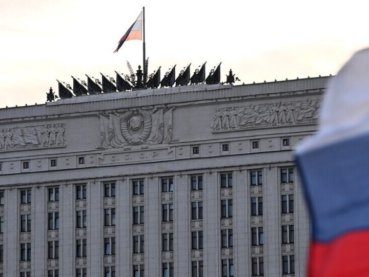 وزارة الدفاع الروسية تنظم لقاءات مع القيادات العسكرية في ثلاث دول إفريقية