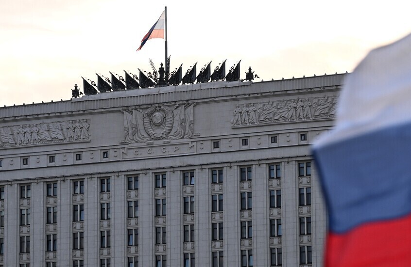 وزارة الدفاع الروسية تنظم لقاءات مع القيادات العسكرية في ثلاث دول إفريقية