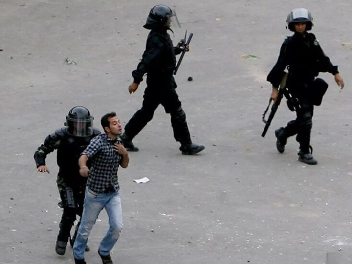 إيران: اعتقال عشرات “منظمي الاضطرابات” في عدة محافظات