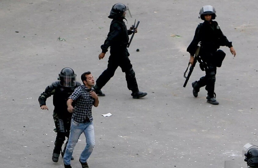 إيران: اعتقال عشرات “منظمي الاضطرابات” في عدة محافظات