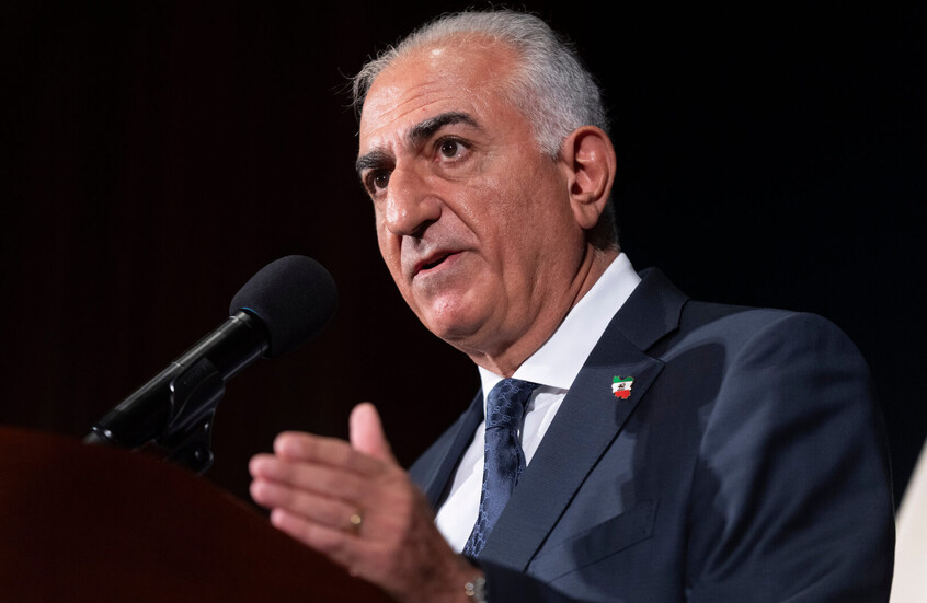 نجل الشاه يحث ترامب على ضرب إيران الآن