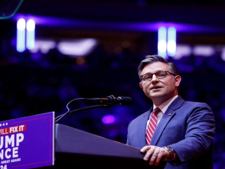 التايمز: جونسون يعتقد أن المفاوضات ستؤدي إلى تقدم في قضية غرينلاند