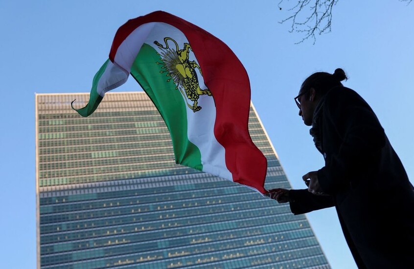 إيران.. إعادة فتح المدارس بعد أسبوع من الإغلاق