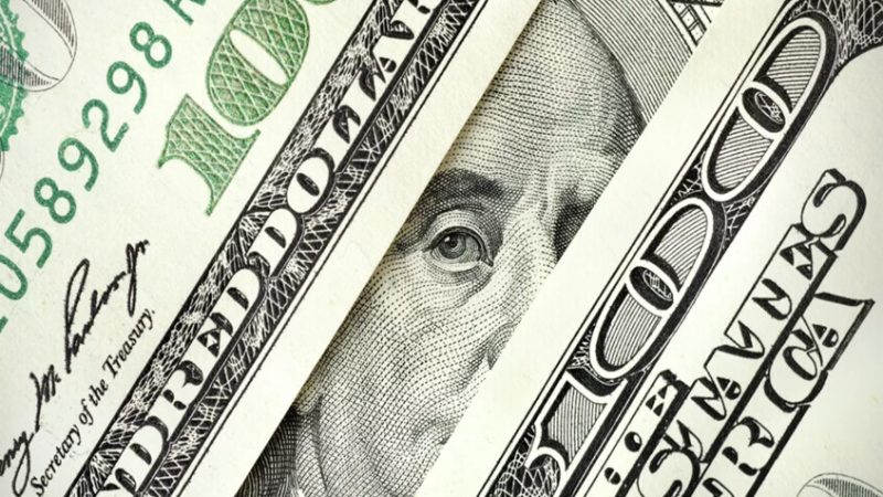 الدولار يفقد 3% من قيمته خلال عام من رئاسة ترامب