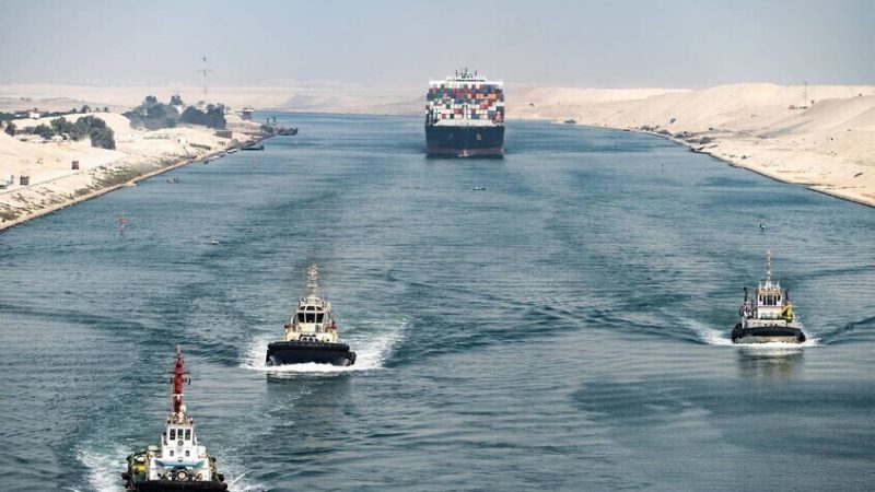 الرئاسة المصرية تكشف عن أنباء سارة حول قناة السويس