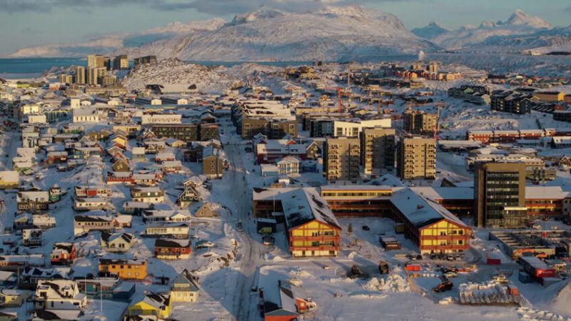 خبير: ترامب لن يخاطر بتدمير العلاقات مع أوروبا مقابل غرينلاند