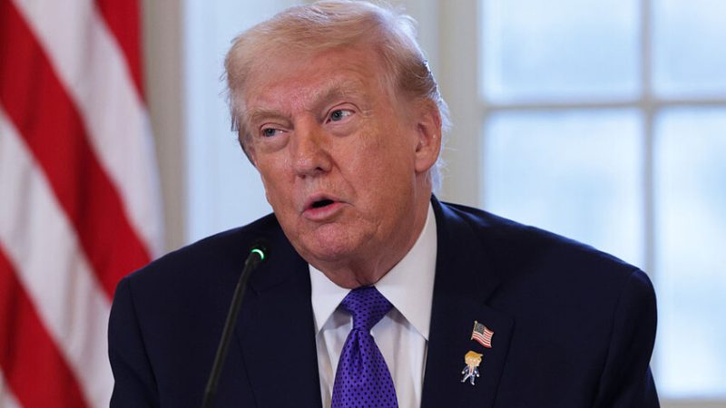 “إن بي سي”: ترامب يبدي قلقه من ضعف قدرات كندا الدفاعية أمام خصوم واشنطن في القطب الشمالي